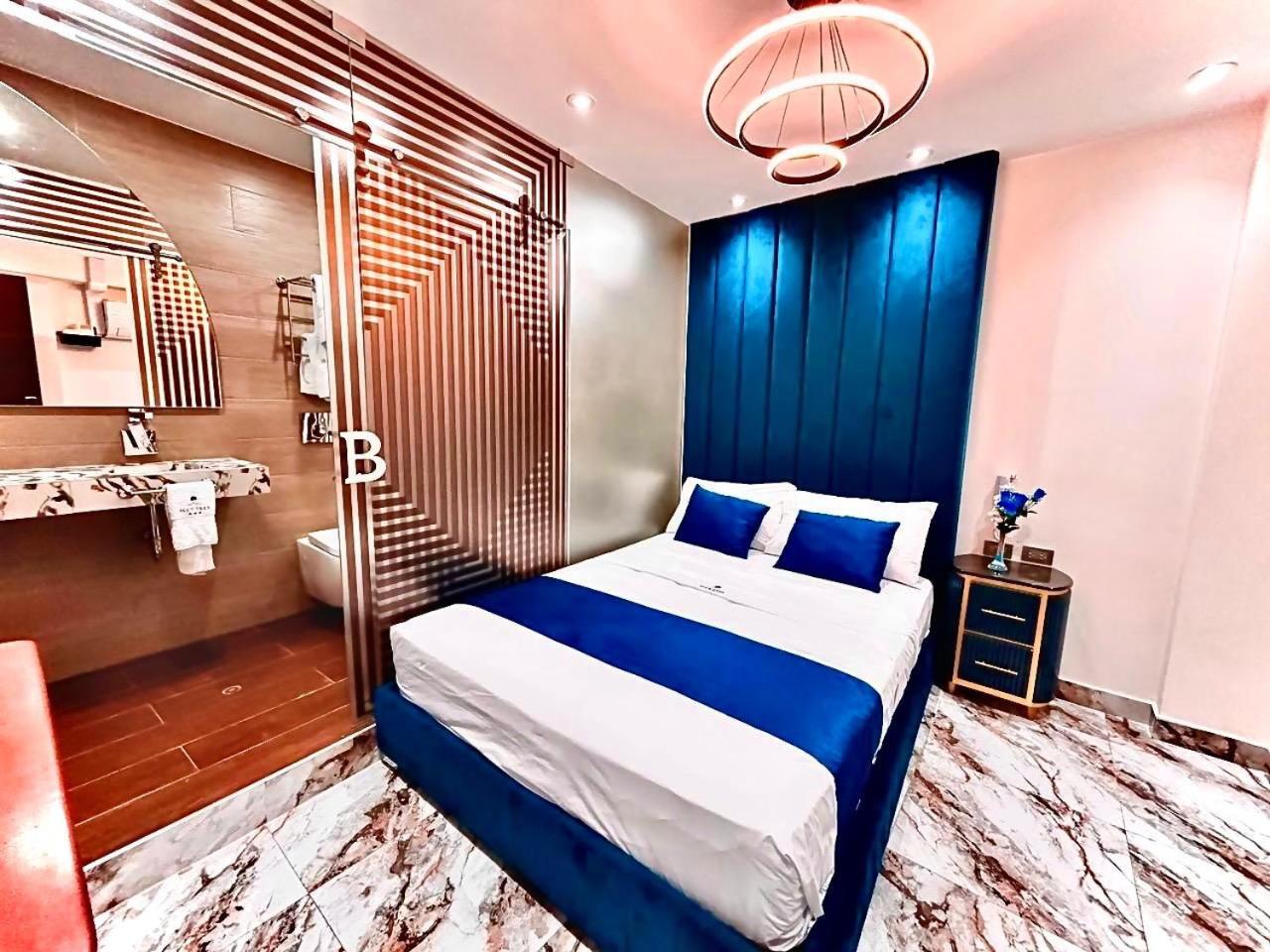 Hotel Blue Three